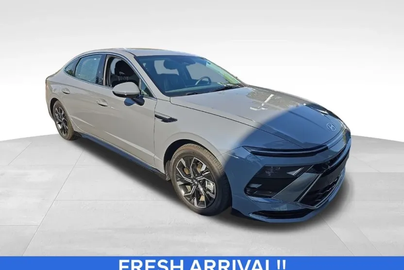 2024 Hyundai Sonata SEL photo 1