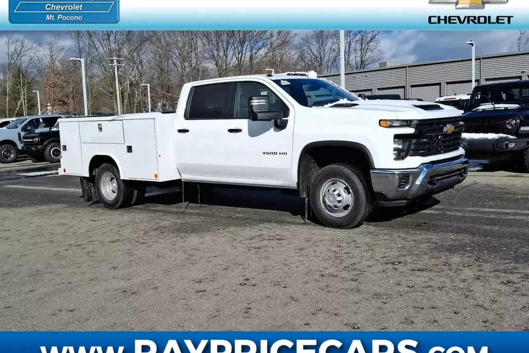 2025 Chevrolet Silverado 3500HD Work Truck photo 1