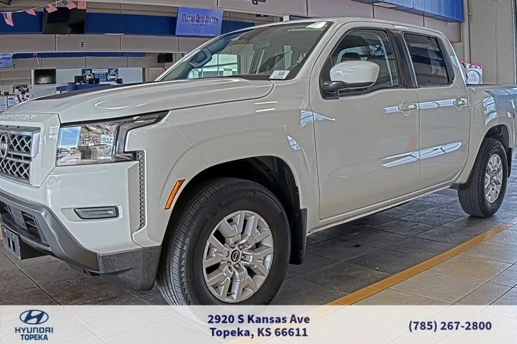 2022 Nissan Frontier SV photo 1