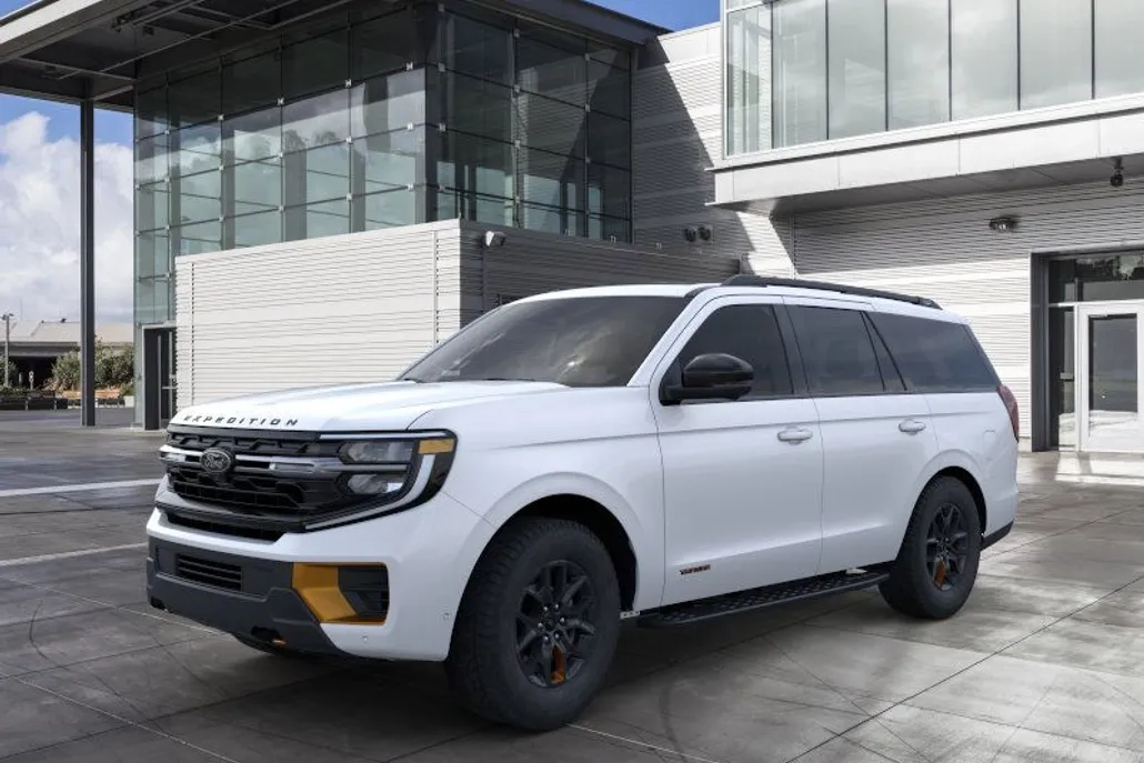 2025 Ford Expedition photo 1