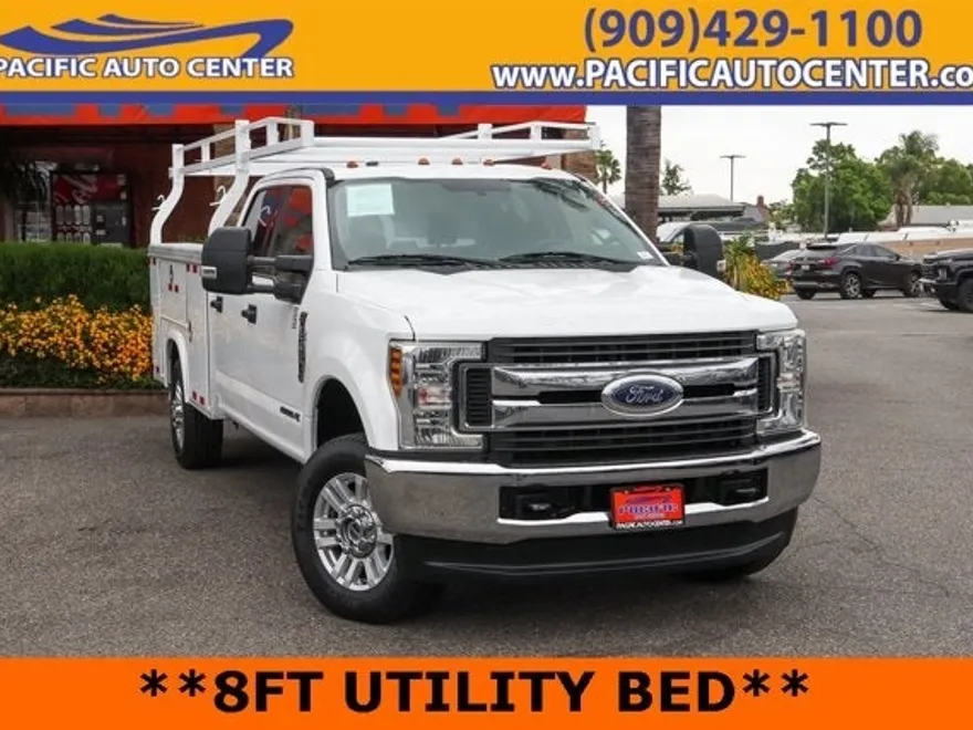 2019 Ford F-350 XLT photo 1