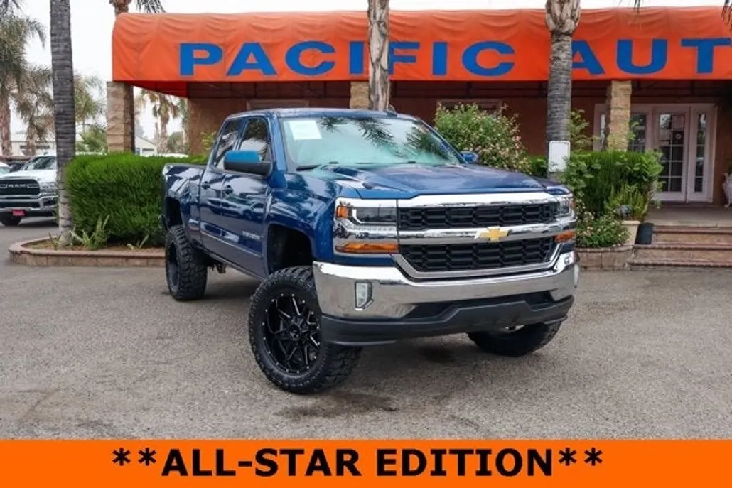 2019 Chevrolet Silverado 1500 LT photo 1