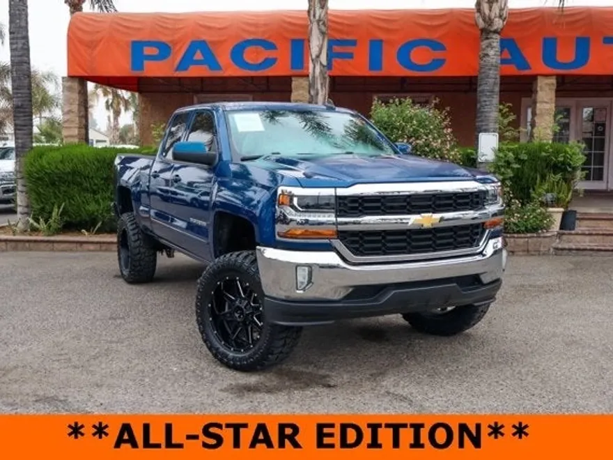 2019 Chevrolet Silverado 1500 LT photo 1
