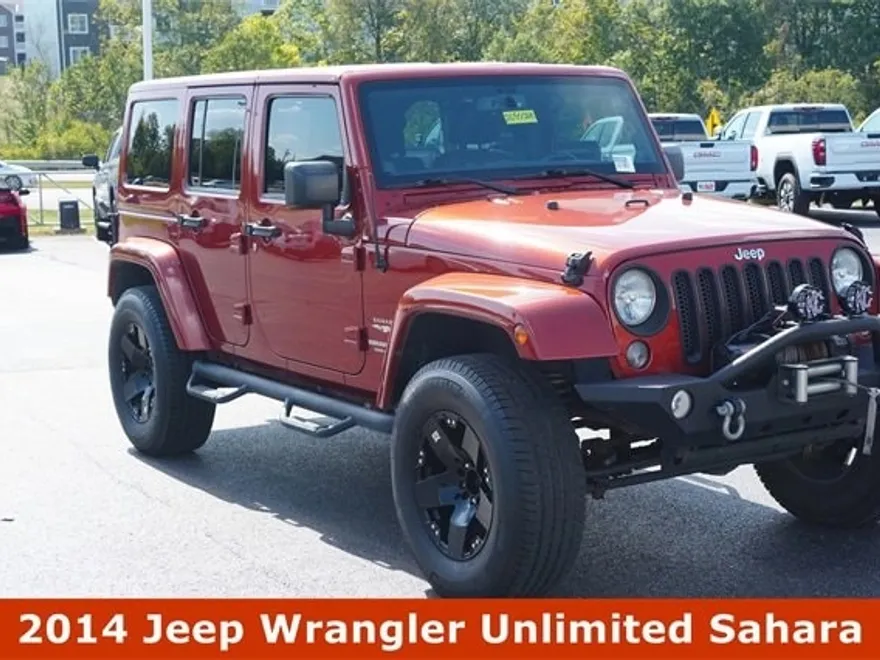2014 Jeep Wrangler Unlimited Sahara photo 1