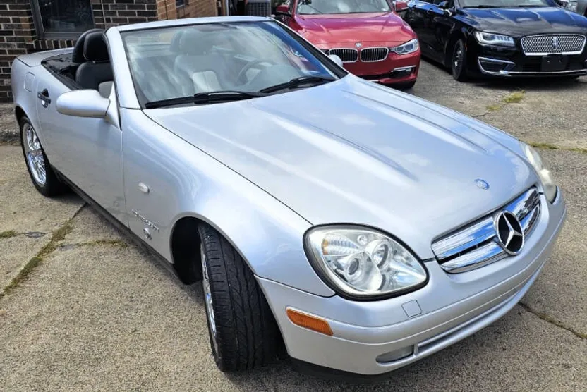 2000 Mercedes Benz SLK 230 photo 1