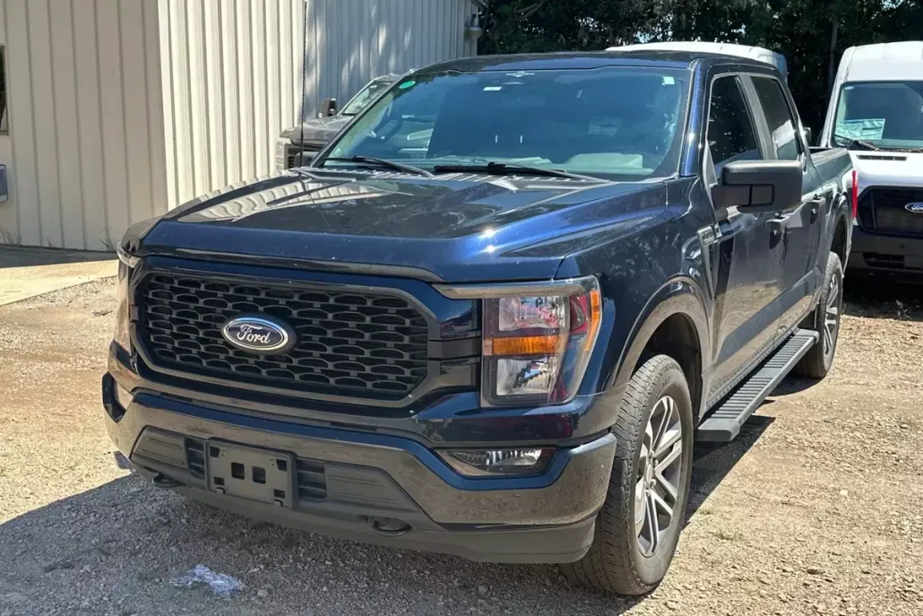 2023 Ford F-150 XL photo 1