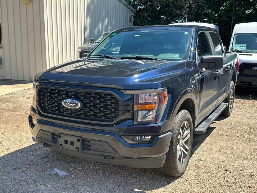 2023 Ford F-150 XL photo 1