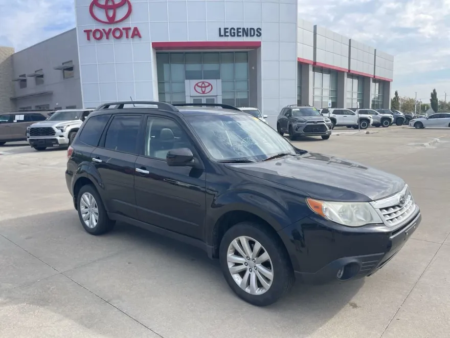 2013 Subaru Forester 2.5X photo 1