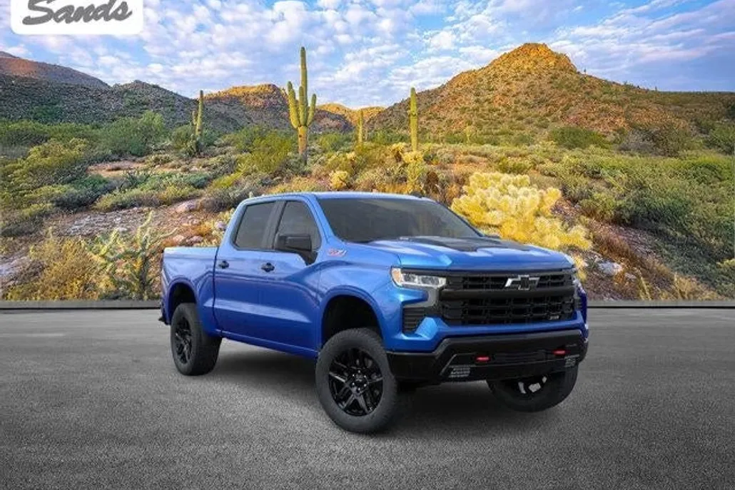 2026 Chevrolet Silverado 1500 LT photo 1
