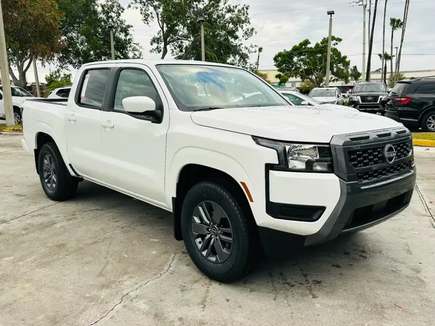 2026 Nissan Frontier SV photo 1