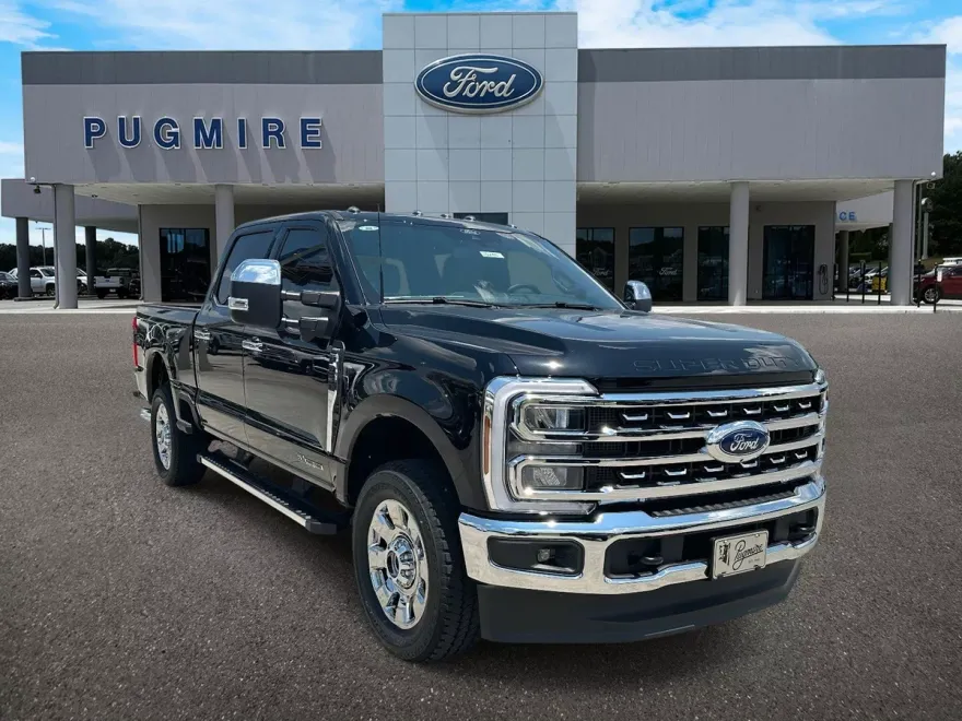 2025 Ford F-250 Lariat photo 1