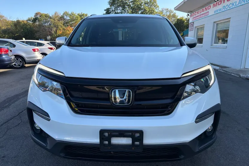 2022 Honda Pilot Special Edition photo 1