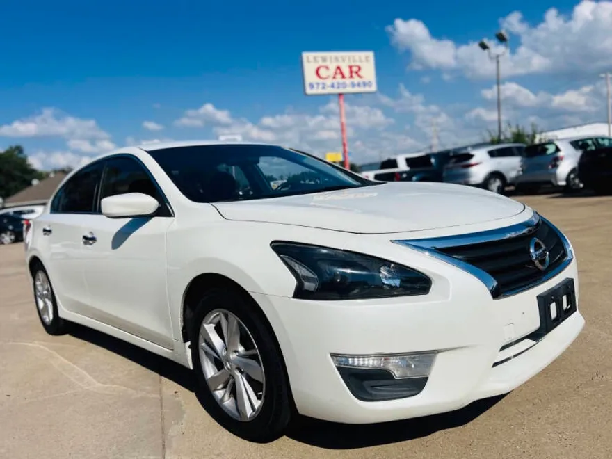 2013 Nissan Altima 2.5 SV photo 1