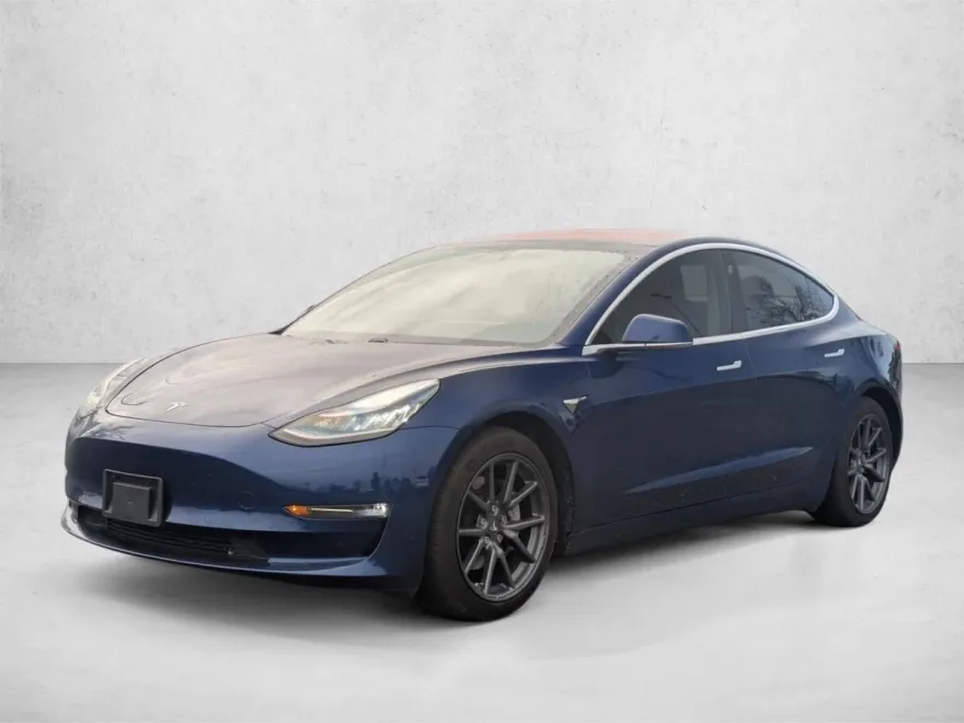 2018 Tesla Model 3 Long Range photo 1