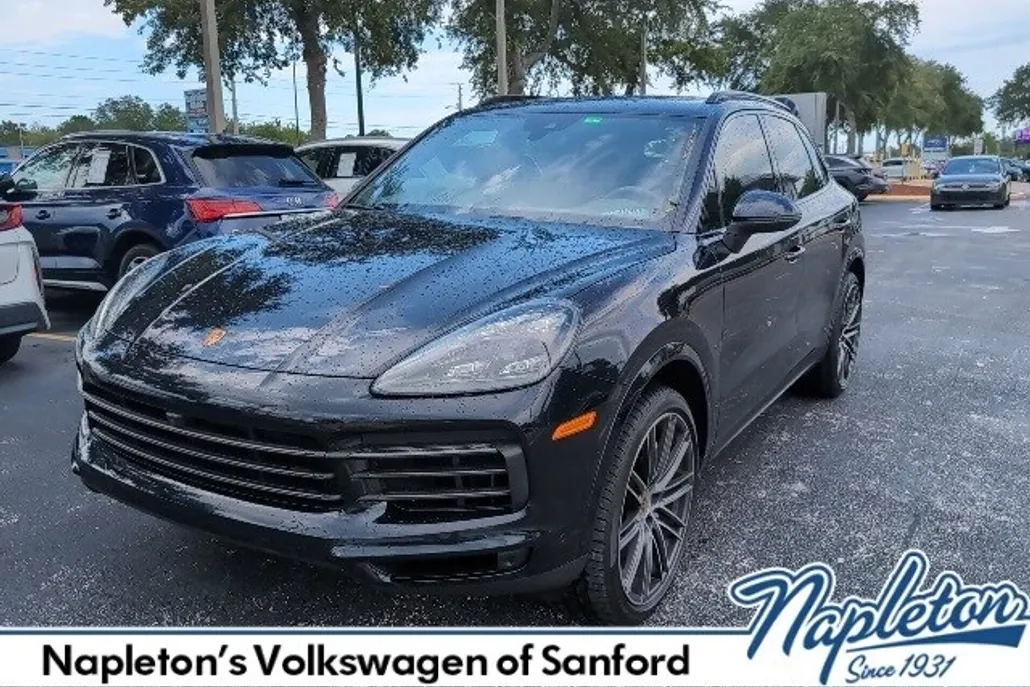 2022 Porsche Cayenne Platinum Edition photo 1