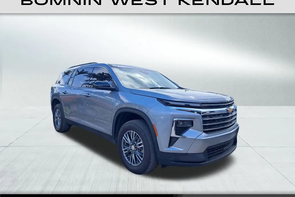 2024 Chevrolet Traverse photo 1