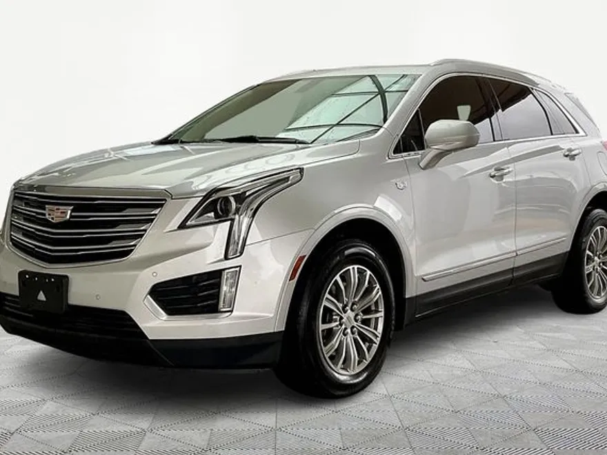 2017 Cadillac XT5 Luxury photo 1