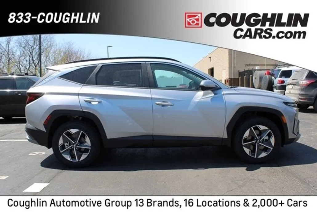 2025 Hyundai Tucson SEL photo 1