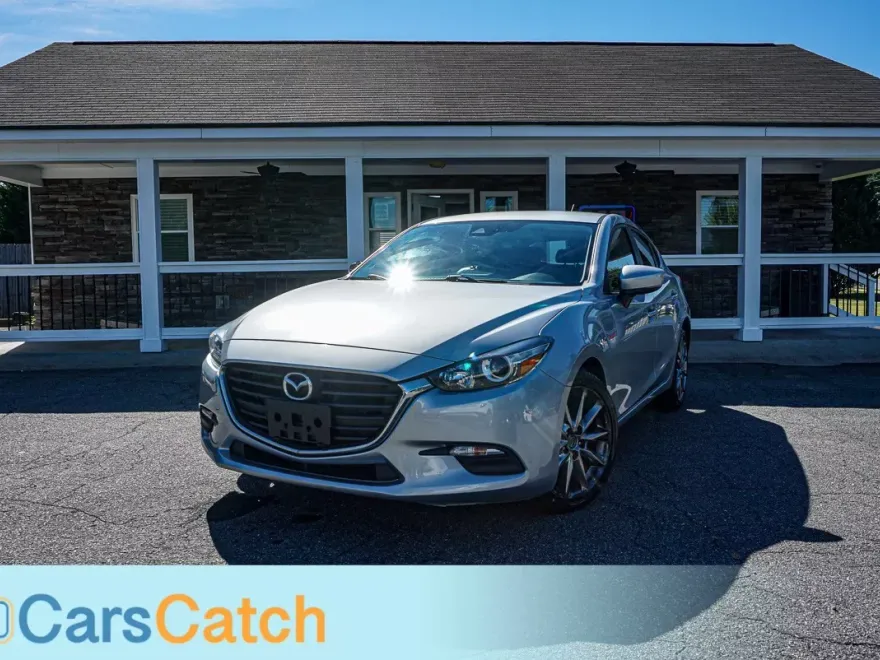 2018 Mazda Mazda3 Touring photo 1