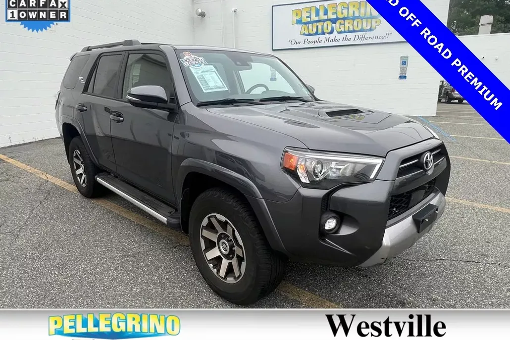 2023 Toyota 4Runner TRD Off-Road Premium photo 1