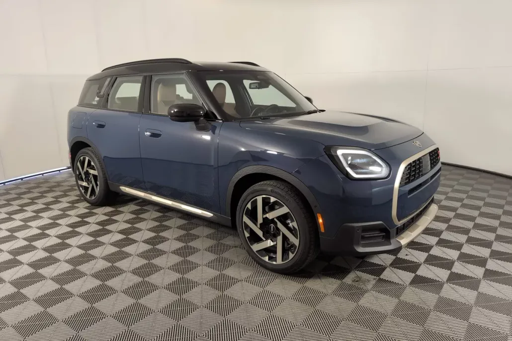 2025 Mini Countryman S ALL4 photo 1