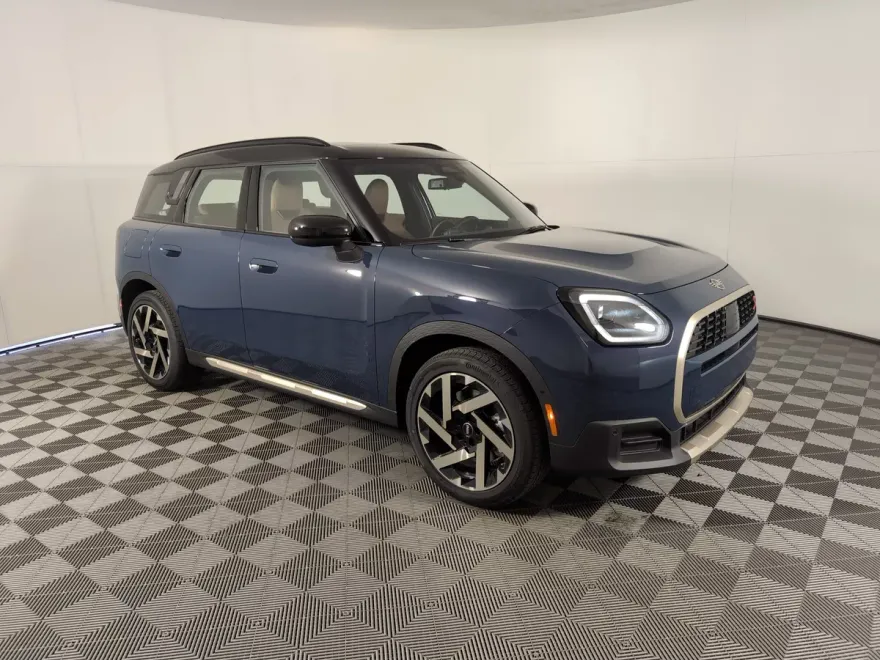 2025 Mini Countryman S ALL4 photo 1