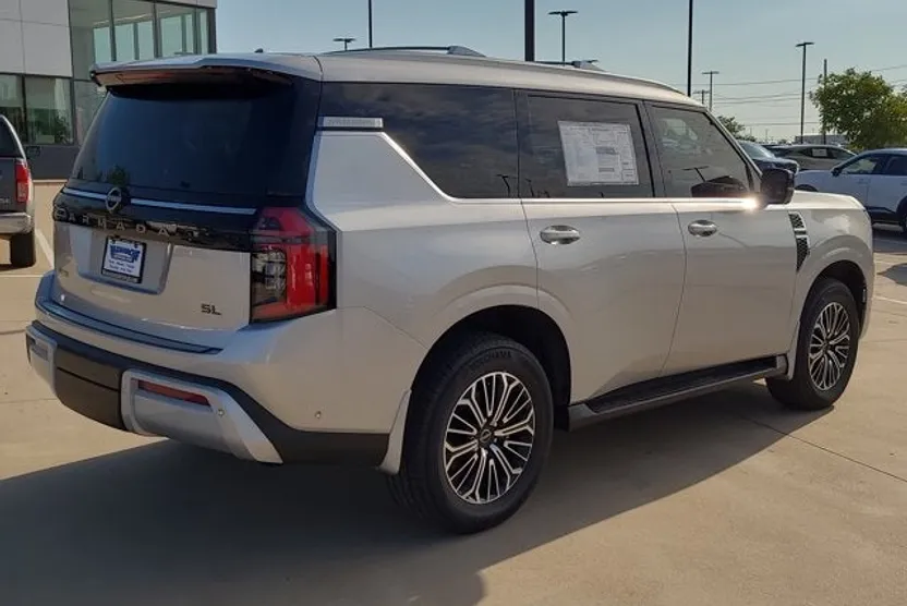 2025 Nissan Armada SL photo 1