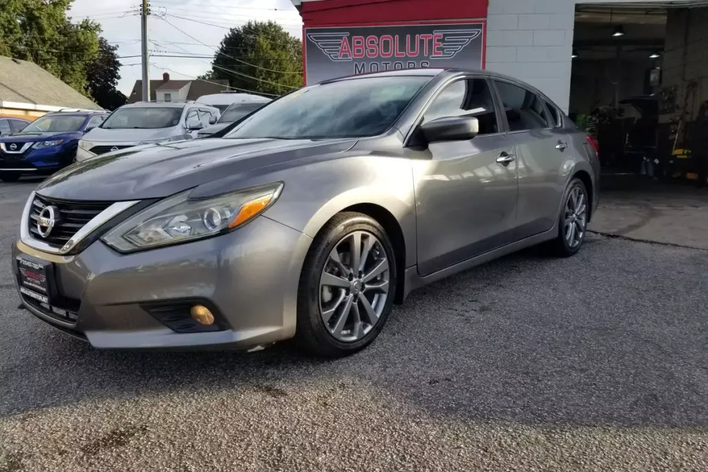 2018 Nissan Altima 2.5 SR photo 1