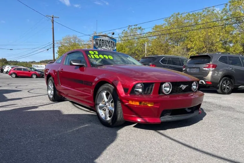 2007 Ford Mustang GT photo 1