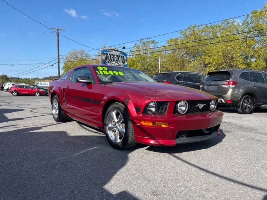 2007 Ford Mustang GT photo 1