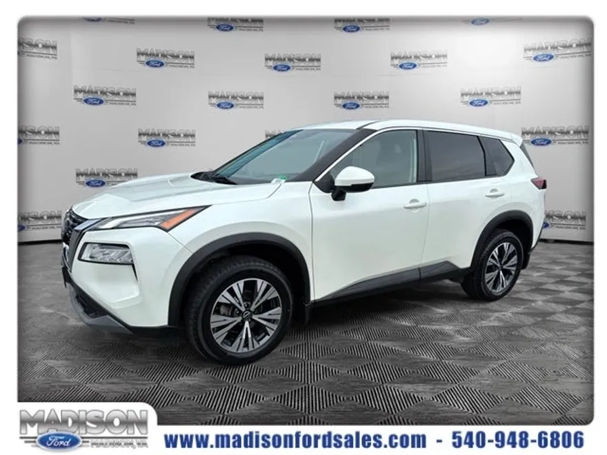 2022 Nissan Rogue SV photo 1