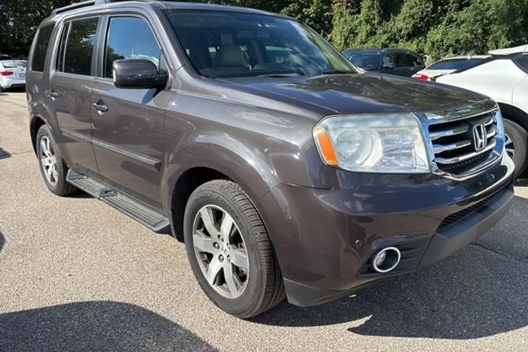 2014 Honda Pilot Touring photo 1