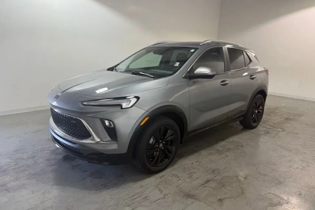 2024 Buick Encore GX Sport Touring photo 1
