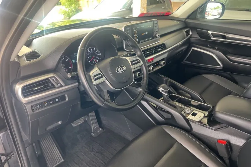 2021 Kia Telluride S photo 1