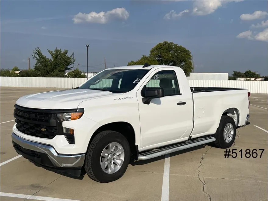 2024 Chevrolet Silverado 1500 photo 1
