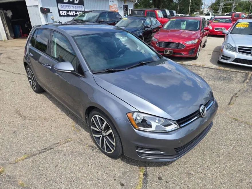 2015 Volkswagen Golf TDI S photo 1
