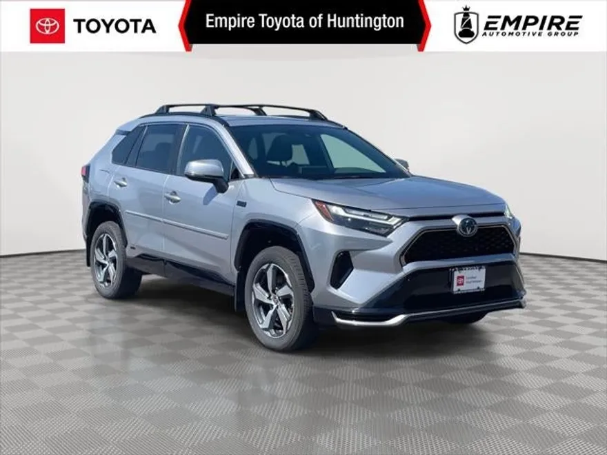 2022 Toyota RAV4 Prime SE photo 1