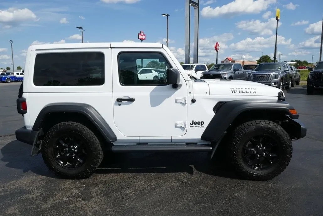 2022 Jeep Wrangler Willys Sport photo 1