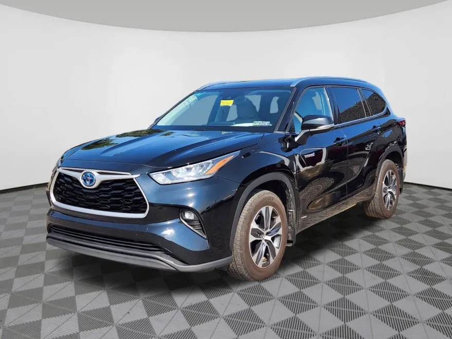 2020 Toyota Highlander Hybrid XLE photo 1