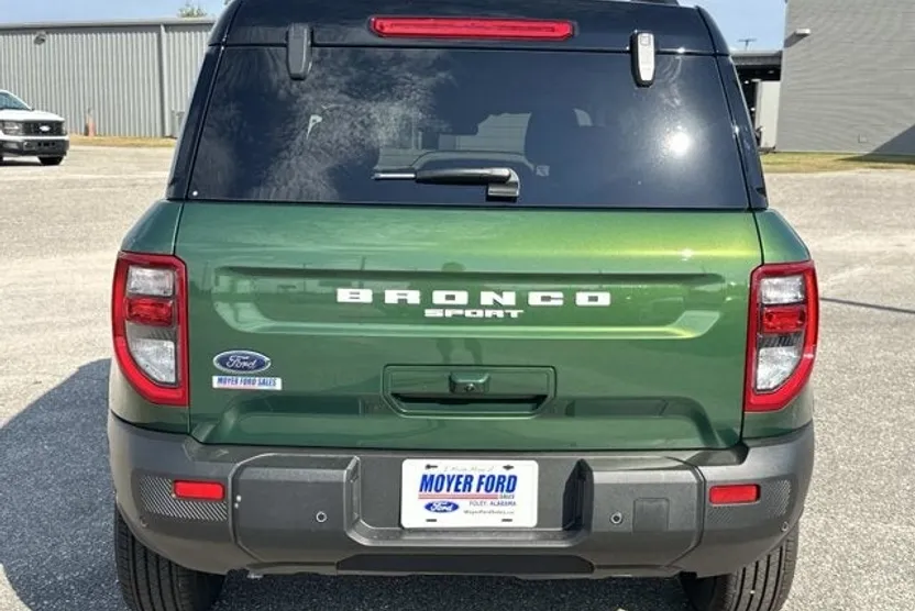 2025 Ford Bronco Sport Outer Banks photo 1