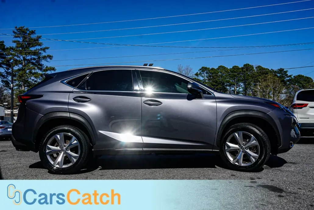 2017 Lexus NX 200t Luxury photo 1
