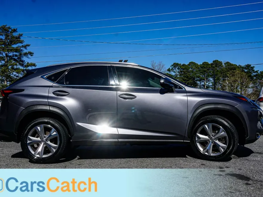 2017 Lexus NX 200t Luxury photo 1
