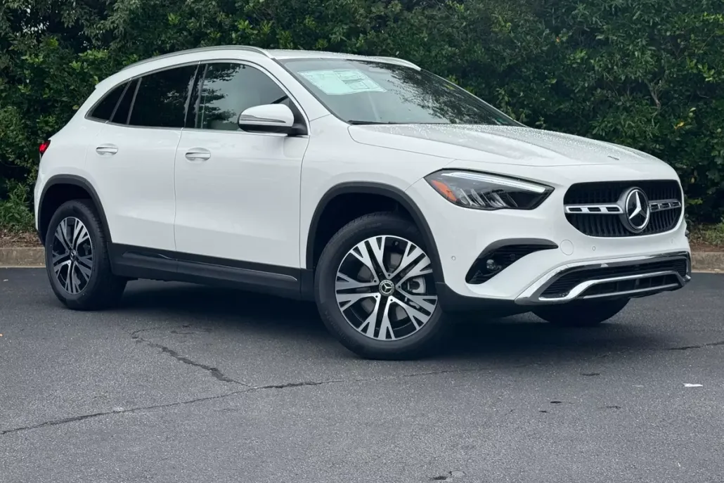 2026 Mercedes Benz GLA 250 4MATIC photo 1
