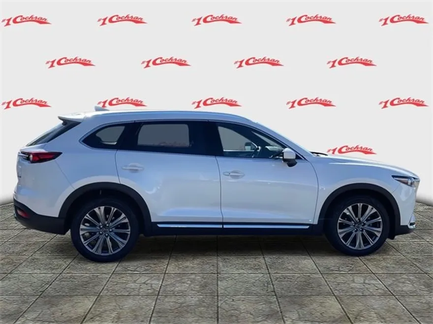 2022 Mazda CX-9 Signature photo 1