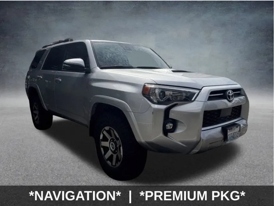 2023 Toyota 4Runner TRD Off-Road Premium photo 1