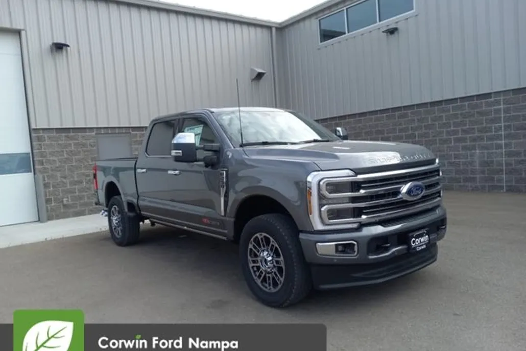2025 Ford F-250 Platinum photo 1