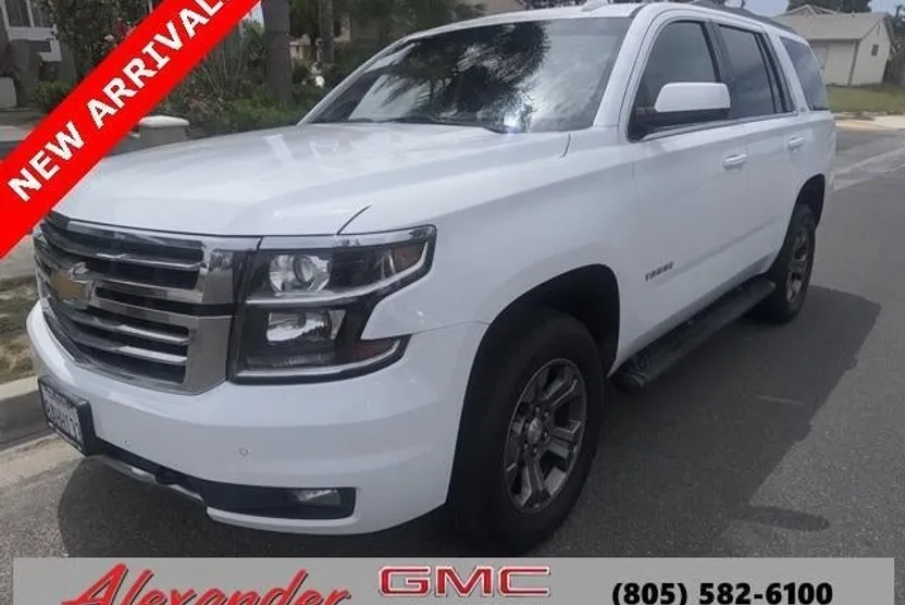 2017 Chevrolet Tahoe LT photo 1
