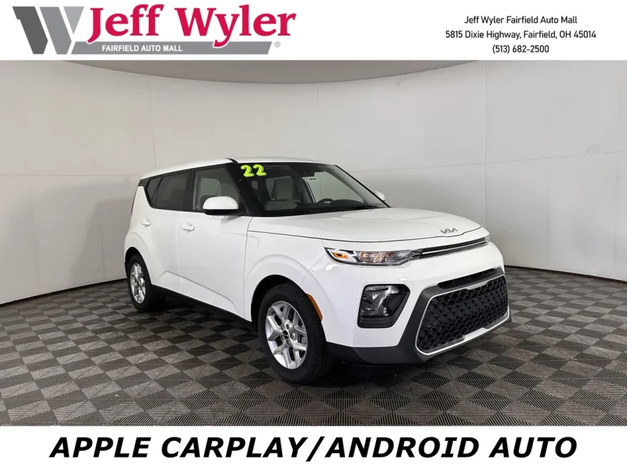 2022 Kia Soul LX photo 1