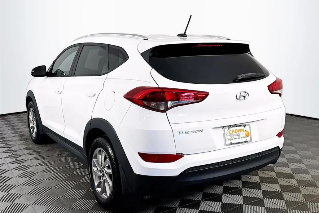 2017 Hyundai Tucson SE photo 1