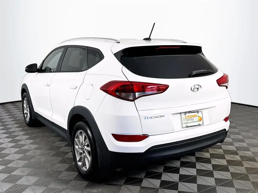 2017 Hyundai Tucson SE photo 1